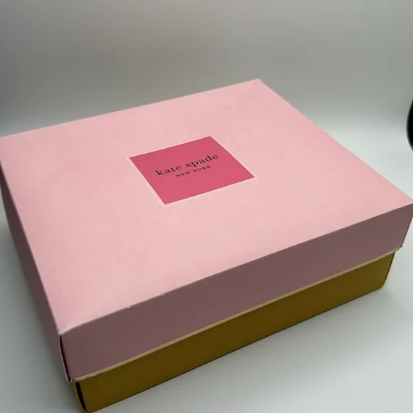 Kate Spade Crossbody - Picture 3 of 4